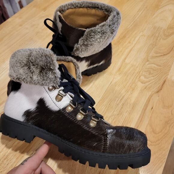 Myra Beaver Boots Hairon Cowhide Leather Fur Cuff Lace Up Rugged Sole 9 - Picture 6 of 13